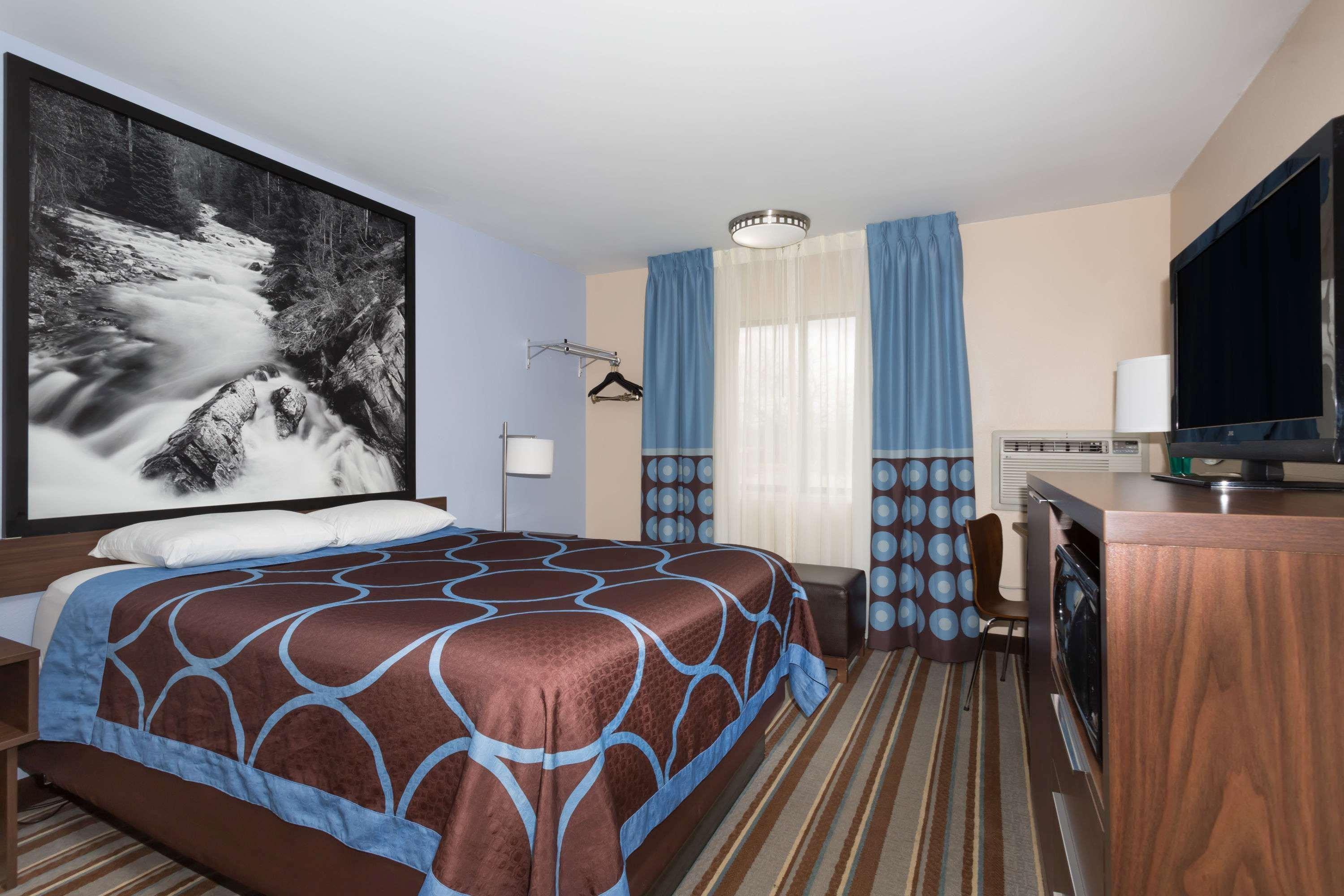 Super 8 By Wyndham Longmont/Twin Peaks Hotel Luaran gambar