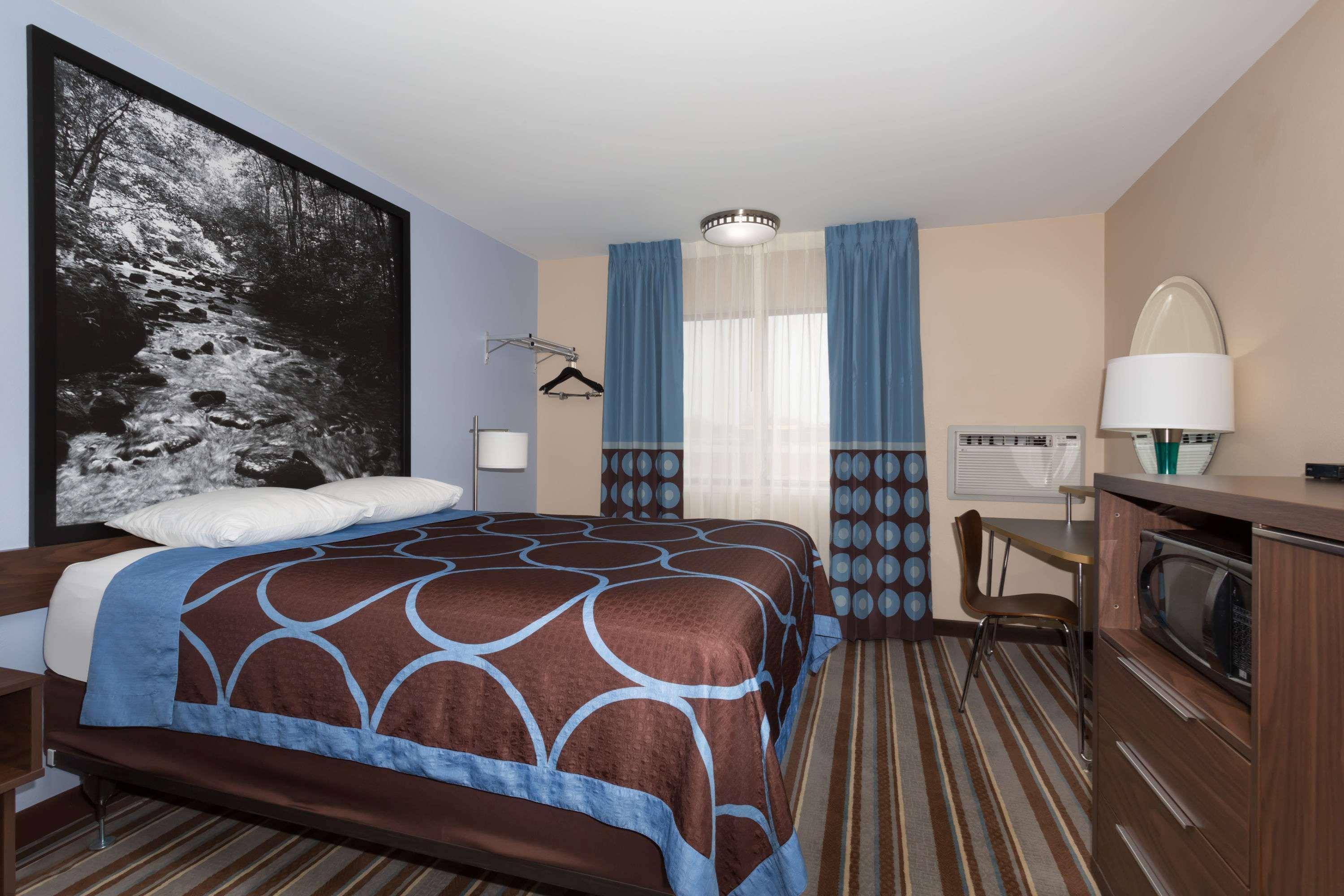 Super 8 By Wyndham Longmont/Twin Peaks Hotel Luaran gambar