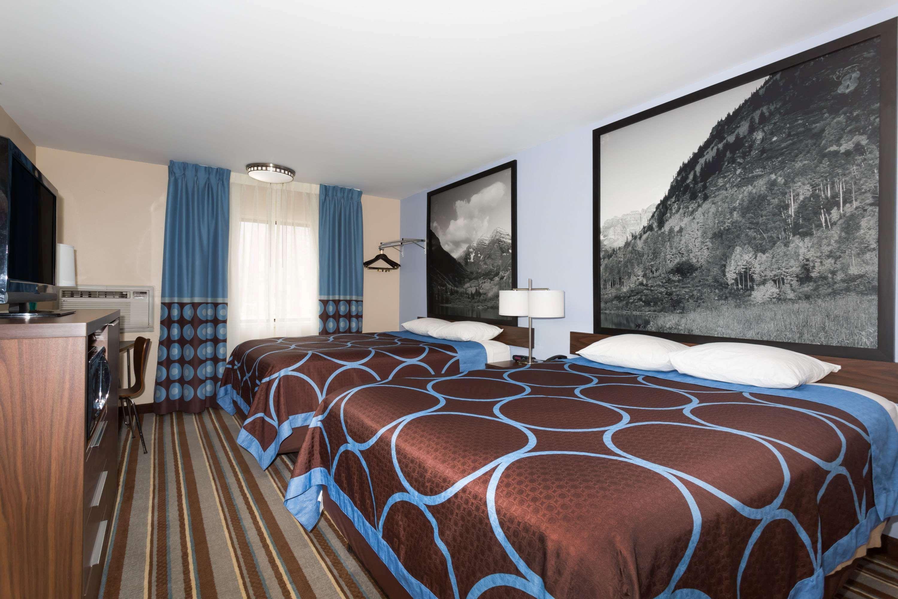 Super 8 By Wyndham Longmont/Twin Peaks Hotel Luaran gambar