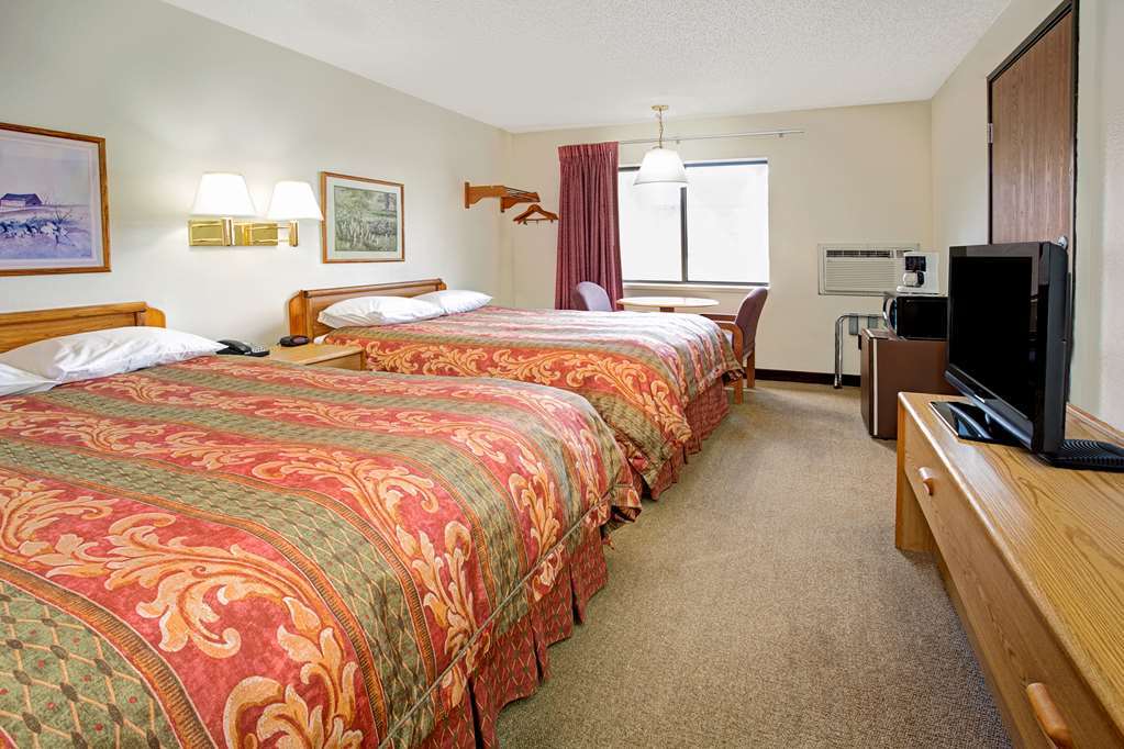 Super 8 By Wyndham Longmont/Twin Peaks Hotel Bilik gambar