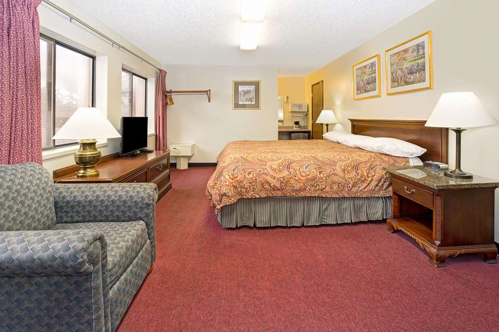 Super 8 By Wyndham Longmont/Twin Peaks Hotel Bilik gambar